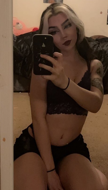 Gianna Hades erotic actress galleries