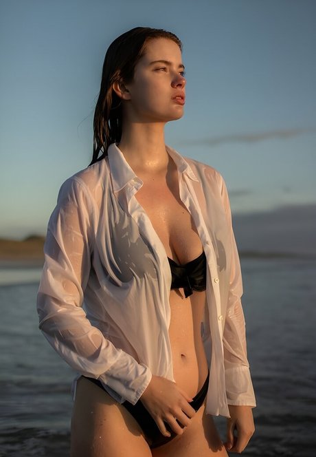 Benthe Ten Broek adult star photo