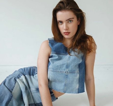 Benthe Ten Broek pretty pornstar picture