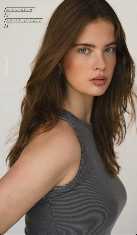 Benthe Ten Broek star erotic photo