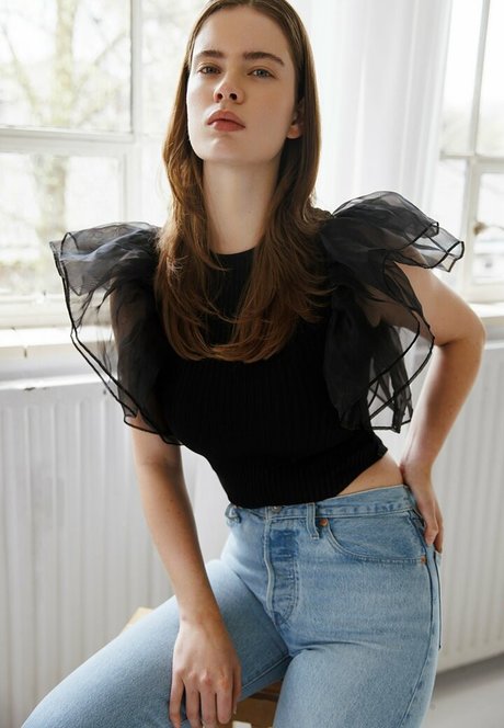 Benthe Ten Broek star erotic archive