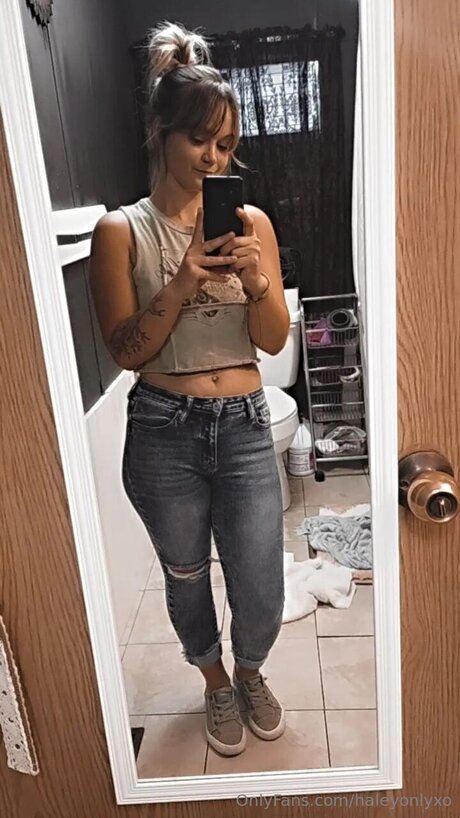 Haleyonlyxo nice model img