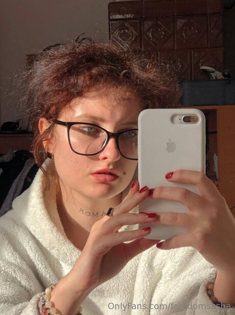 Femdomsasha star exclusive picture