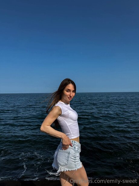 Emily Sweet star best photo