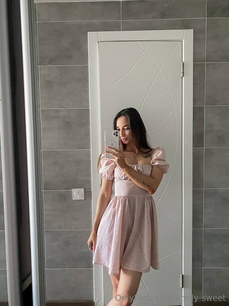 Emily Sweet star nudes gallery