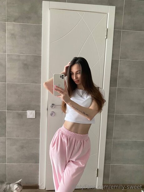 Emily Sweet model porn images