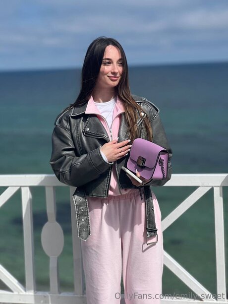 Emily Sweet pornstar nice pic