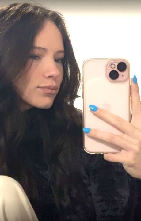 Emmiejohnson pretty model photos