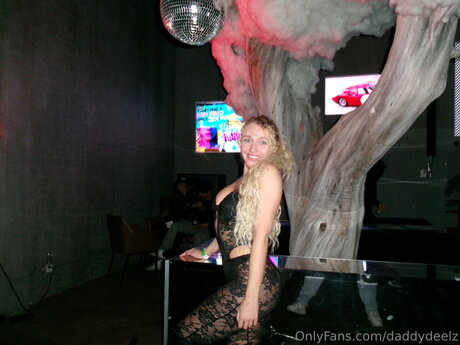 Daddydeelz star nudes image