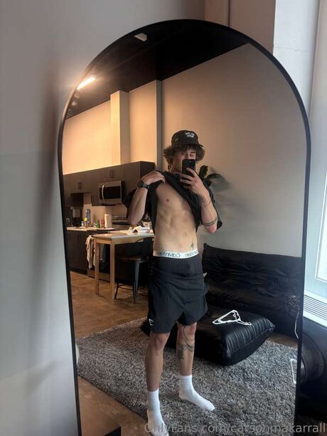 Carsonmakarrall naked pornstar image