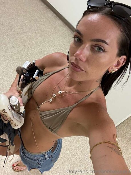 Bobbiesuxtv pornstar hot photos