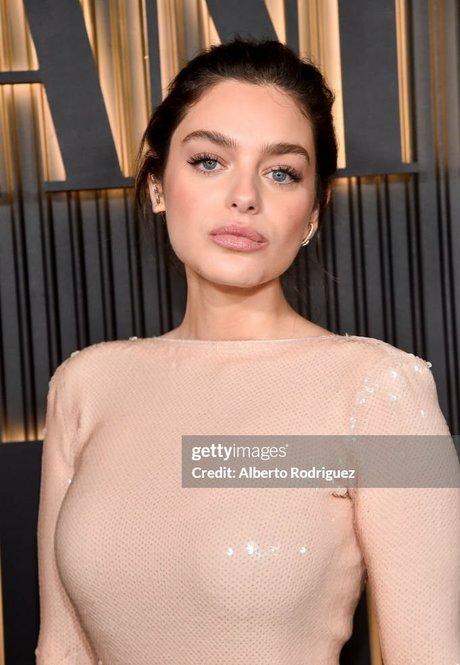 Odeya Rush beautiful pornstar images