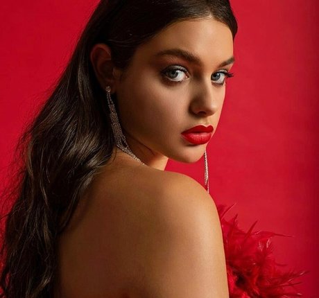 Odeya Rush model pornographic photo