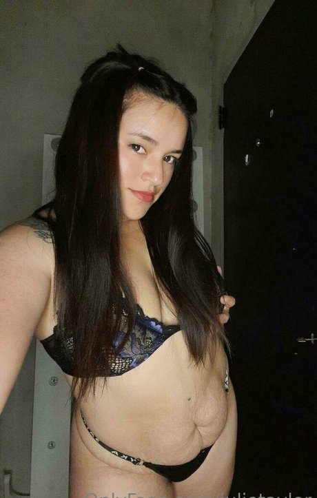 julietaylor erotic model pics