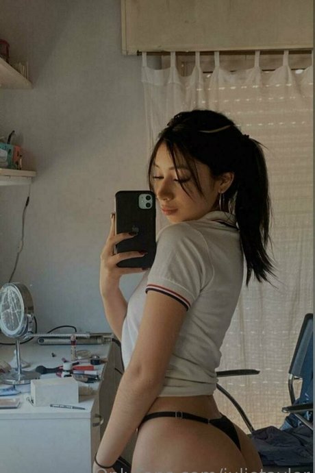 julietaylor hot actress image