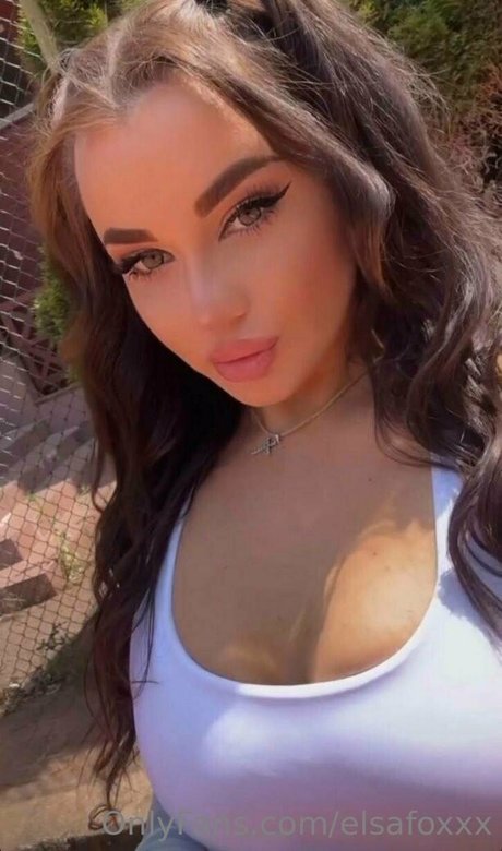 elsafoxxx star adult photo
