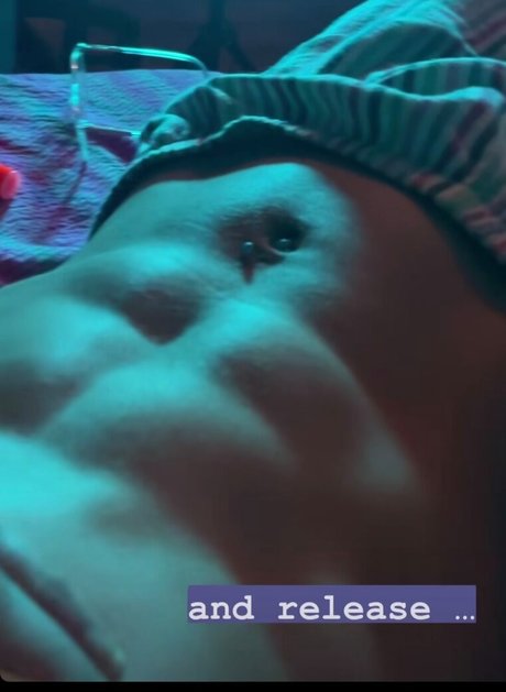 Miss Manganese ASMR star pornographic pics