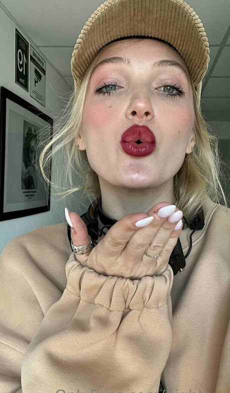 Nightlyy sexy star image