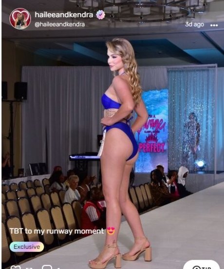 HaileeandKendra star hot pics