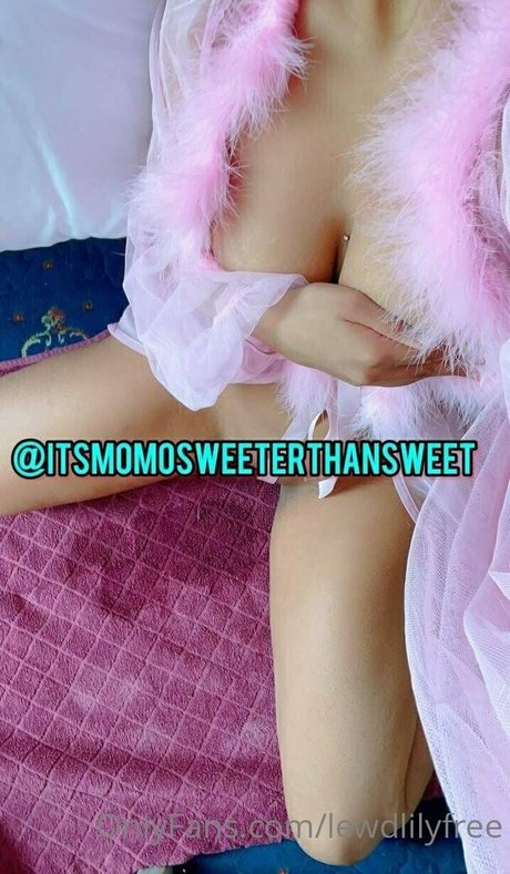 thai teen onlyfans naked picture