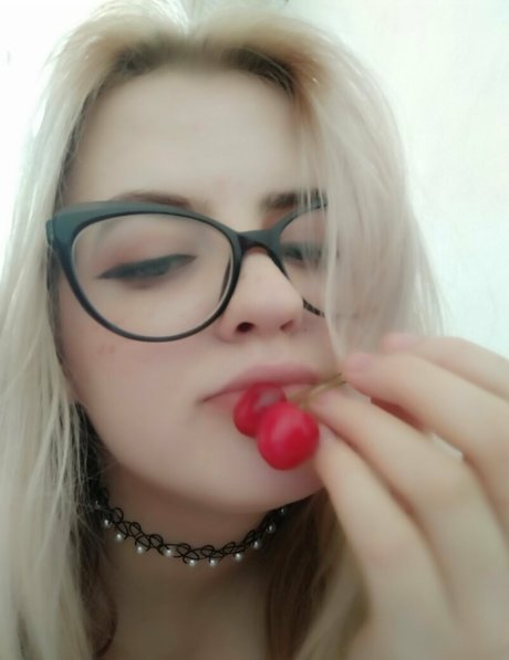 Lissaviip hd actress image