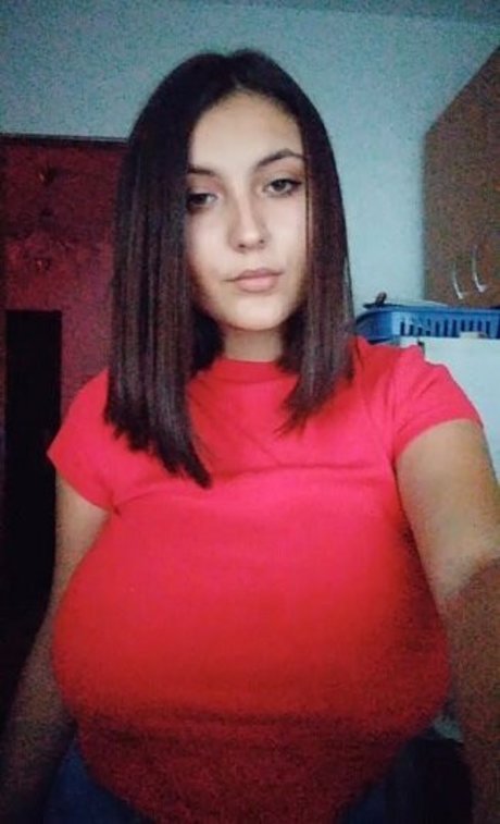 Andreea Buga pretty actress photo