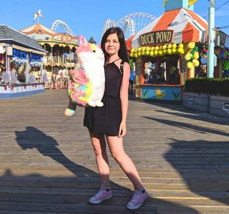 cowtail free model pictures