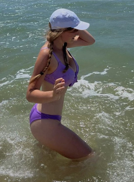 Bela S beautiful pornstar archive