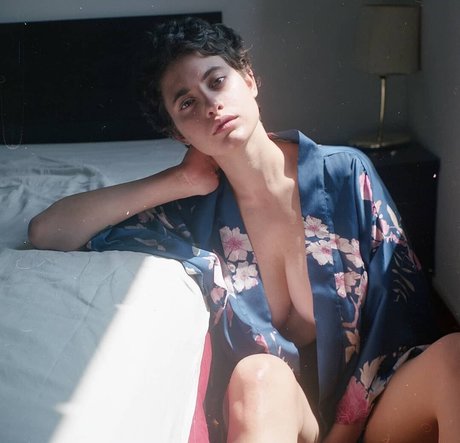 Anna Pittureri star erotic picture