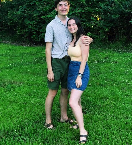 Deena E pornstar erotic galleries