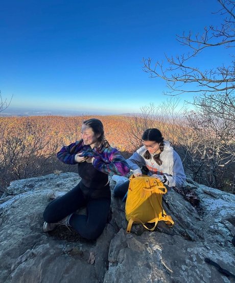 Deena E pretty star pics