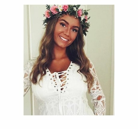 Alma Tandrup nude actress pic