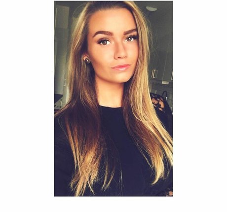 Alma Tandrup exclusive star pics