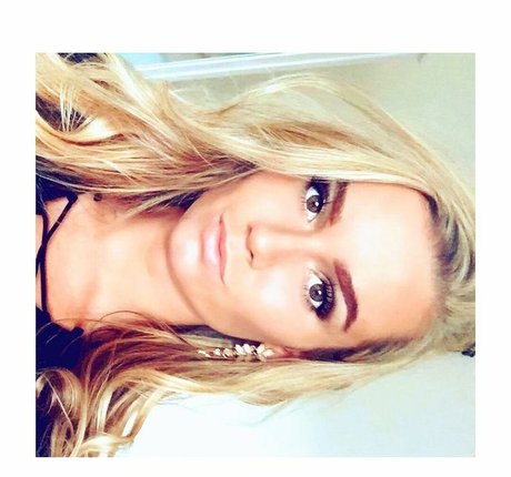 Alma Tandrup naked star galleries