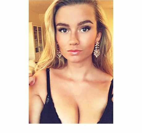 Alma Tandrup hd star image