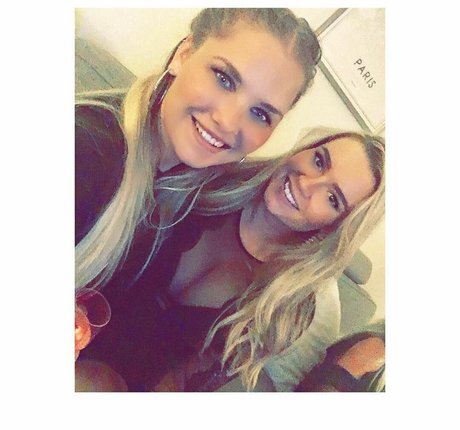 blonde babe onlyfans pretty images