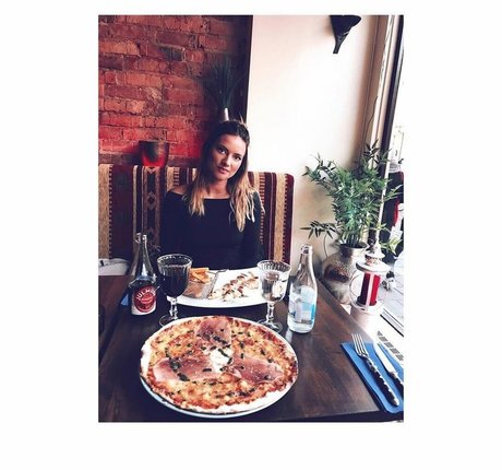 Alma Tandrup star sexy img