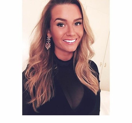 Alma Tandrup sexy star galleries