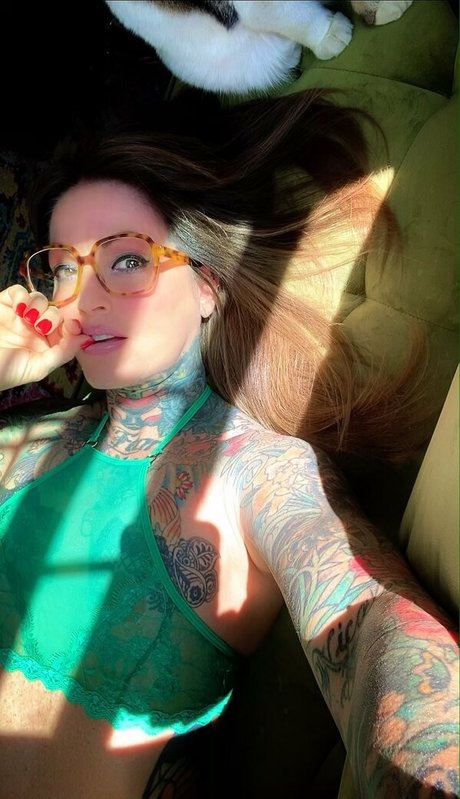 janine star naked picture