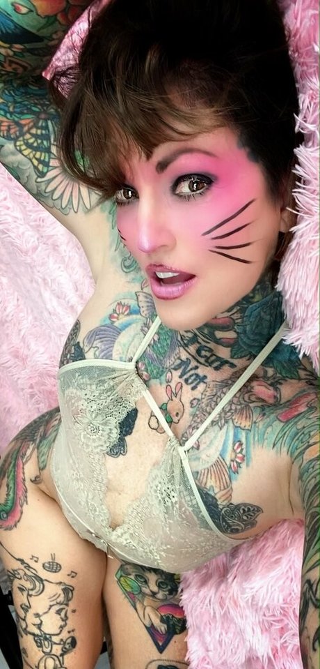 shemale outdoor onlyfans erotic pic