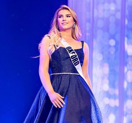 Erica Carosella erotic pornstar images