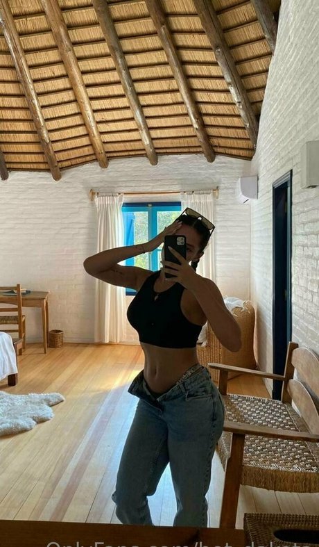 hot dakota best actress archive