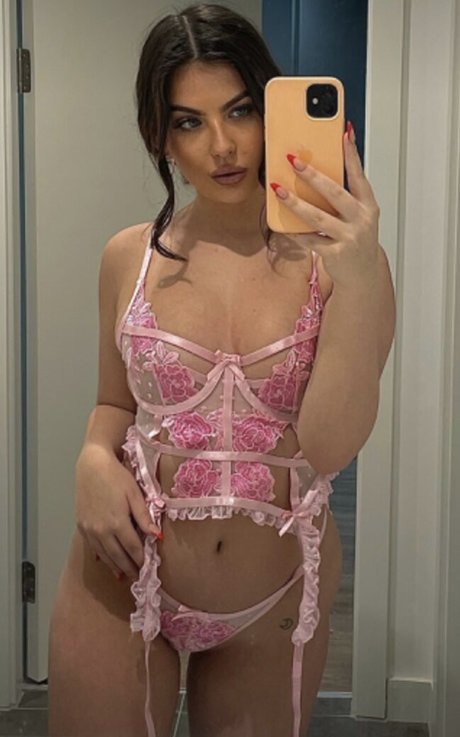 Becksyxo pretty pornstar picture