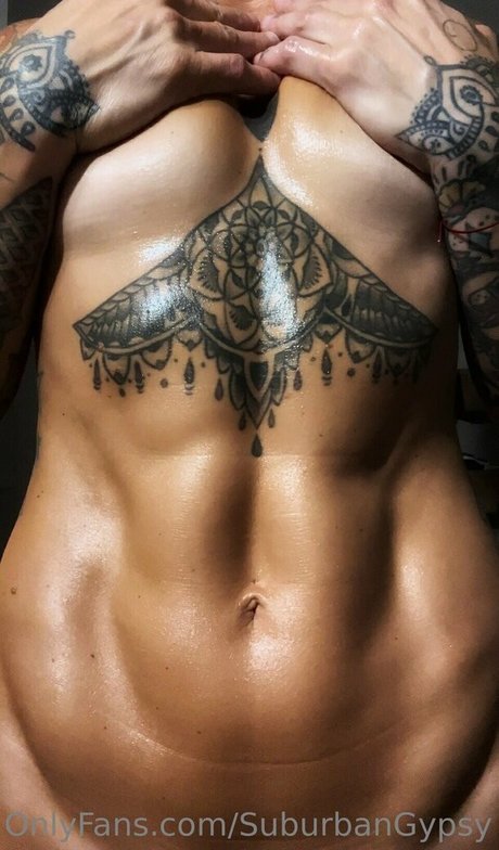 Suburban Gypsy high quality model pic