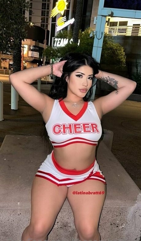 thesarahstone model high quality img