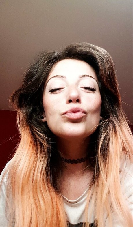 MsVnsfw free star photo