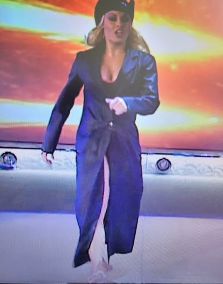 waitress onlyfans art naked gallery