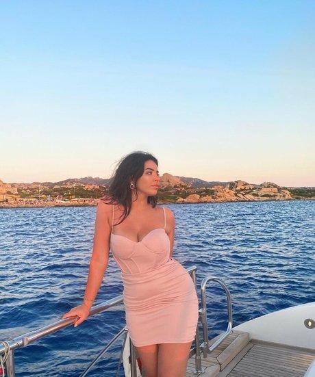 fat girls onlyfans nudes picture