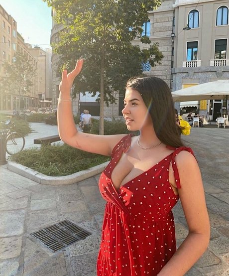 Anna Rebellato model nudes image