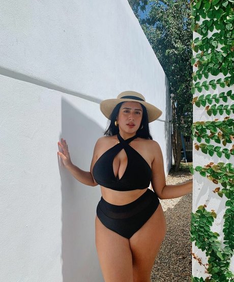 baelib free actress pics